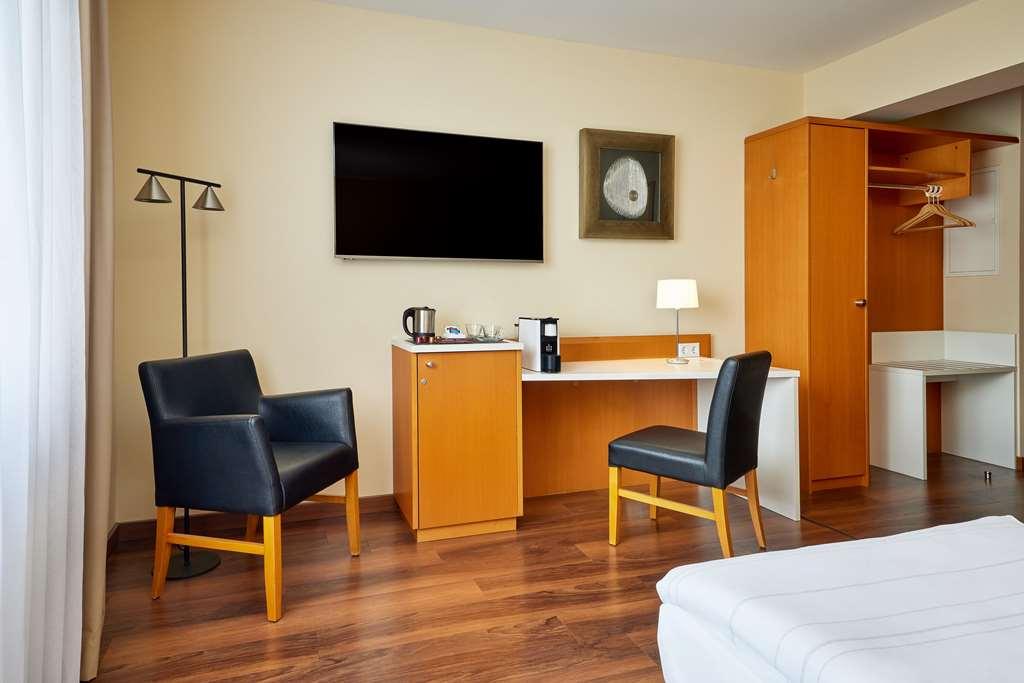 Western Macrander Hotel